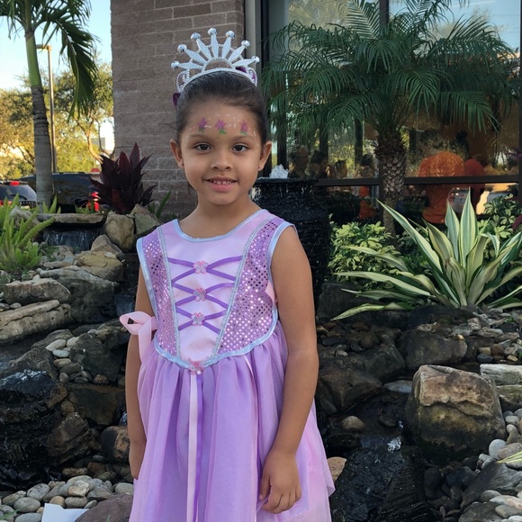 Meet your Posher, Maria - Picture 1 of 1